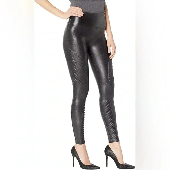 NWT Spanx Faux Leather Moto Leggings Petite Very Black Size XL - Picture 1 of 10